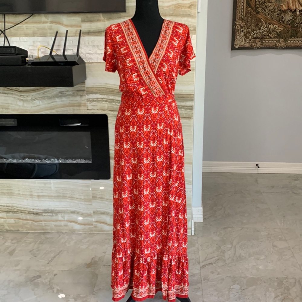 Zesica’s Maci Crossover Dress.Size M
